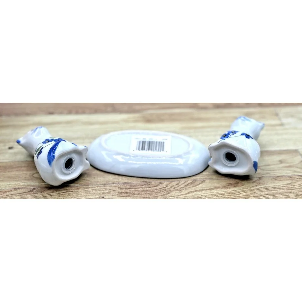 Andrea by Sadek Blue And White Cats Kitties Salt and Pepper Shakers and Tray Set